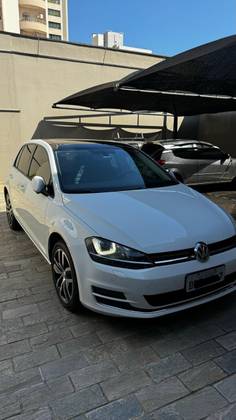 VOLKSWAGEN GOLF 1.4 TSI HIGHLINE 16V TOTAL FLEX 4P TIPTRONIC VOLKSWAGEN GOLF 1.4 TSI HIGHLINE 16V TOTAL FLEX 4P TIPTRONIC
